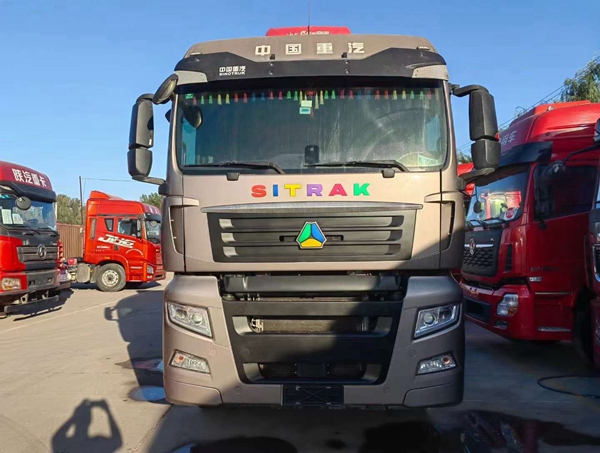 二手汕德卡G7510马力牵引车